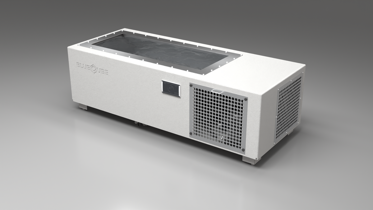 BlueCube C1 cold plunge tub white with perforated screens right front view [bc color=white screen=screen deck=none tub=stainless view=fr]