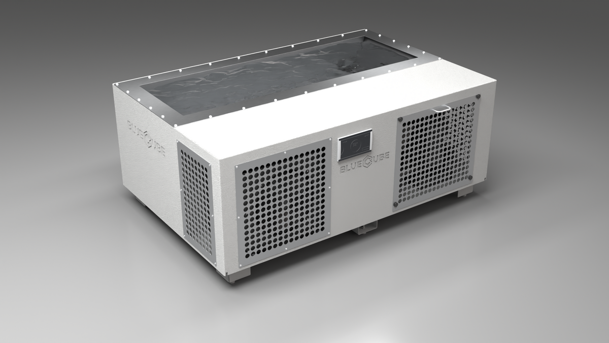 BlueCube C3 cold plunge tub white with perforated screens left front view [bc color=white screen=screen deck=none tub=stainless view=fl]