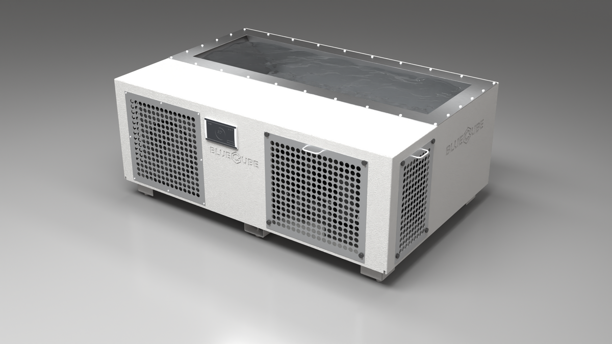 BlueCube C3 cold plunge tub white with perforated screens right front view [bc color=white screen=screen deck=none tub=stainless view=fr]